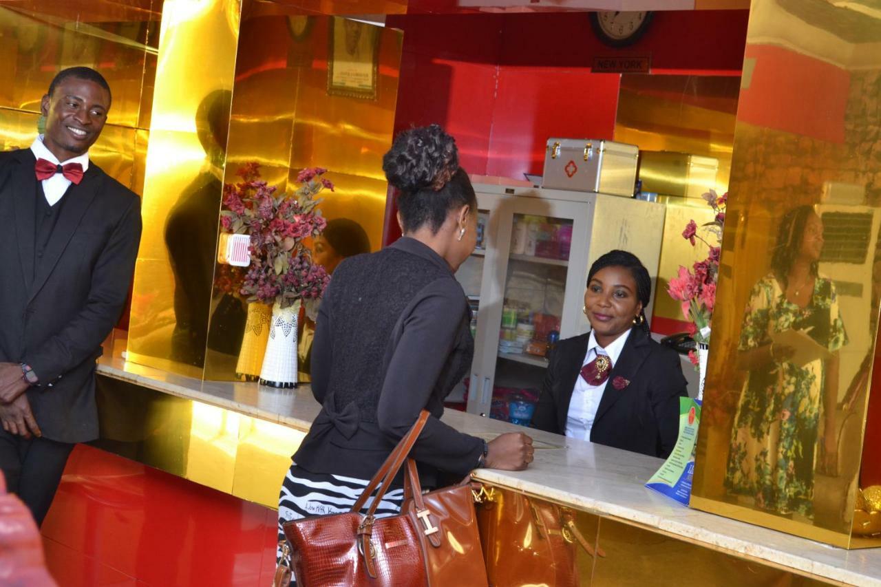 Limoh Suites Benin City Kültér fotó