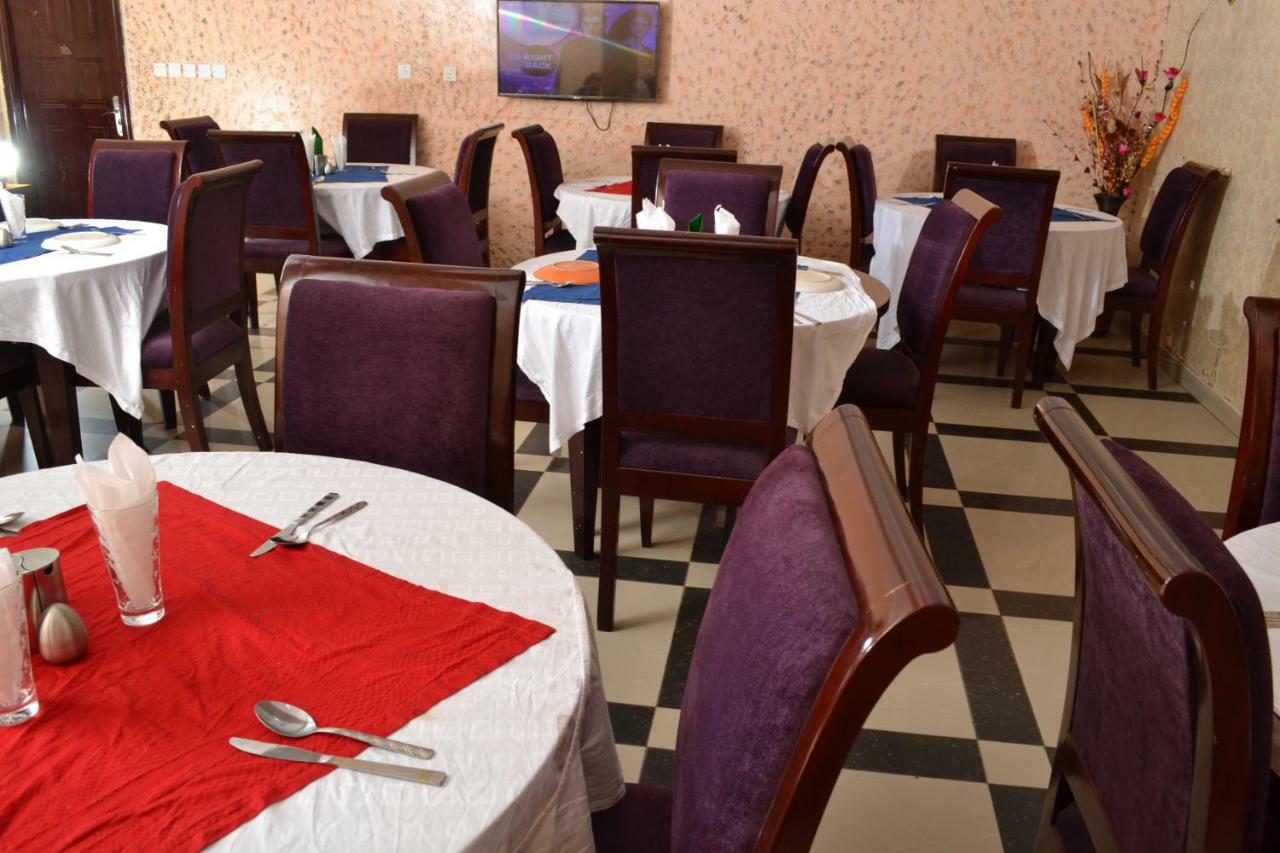 Limoh Suites Benin City Kültér fotó