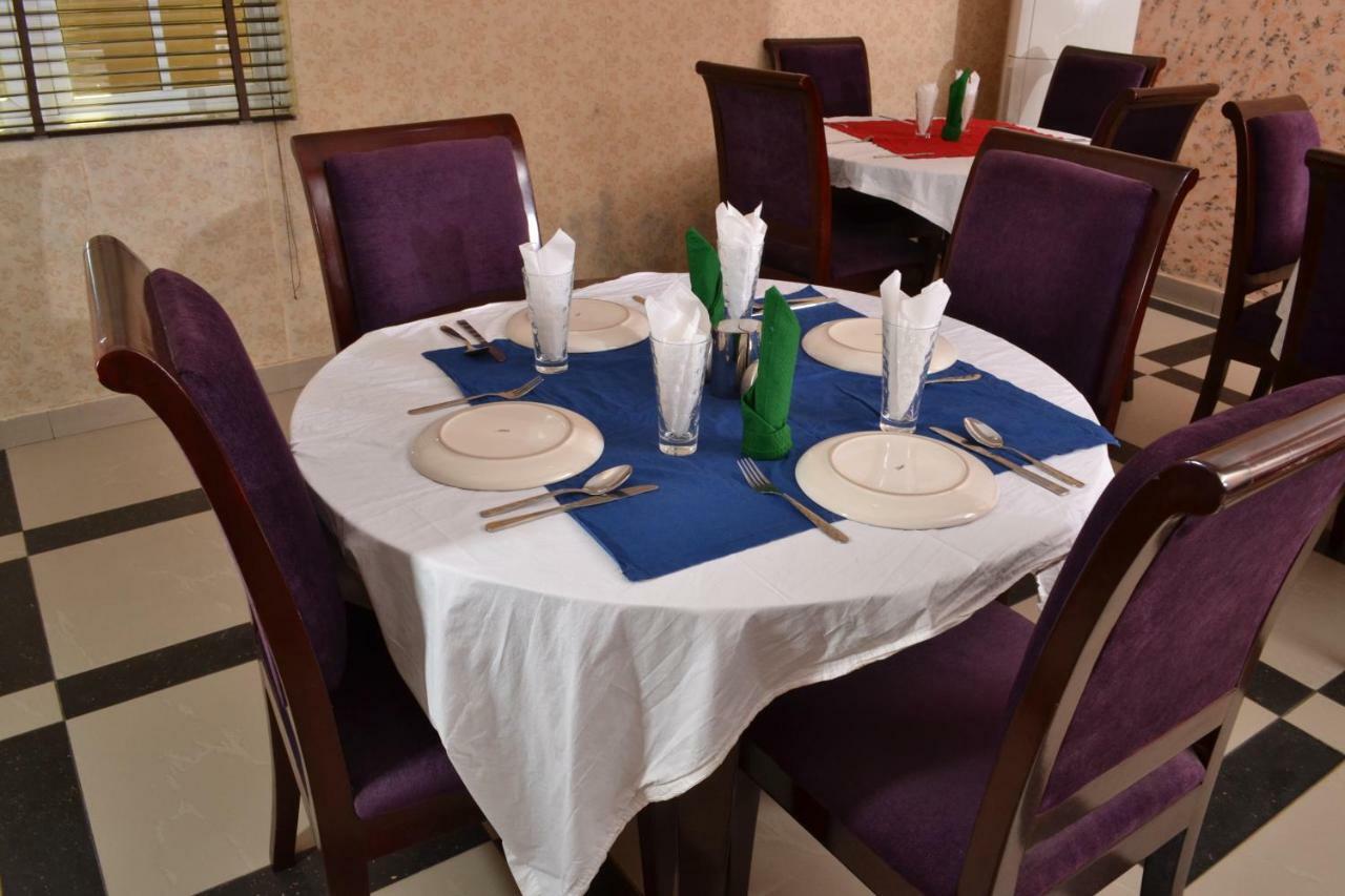 Limoh Suites Benin City Kültér fotó