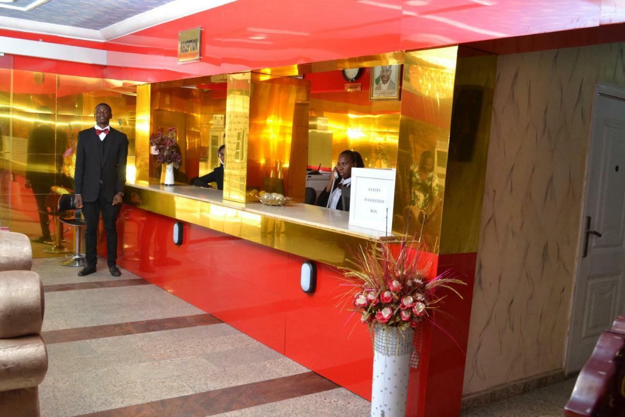 Limoh Suites Benin City Kültér fotó